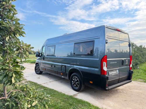 P&ouml;ssl Summit 640 AUTOMAAT / NIEUWE ALLSEASONS / CARPLAY / AUTOMATISCHE AIRCO / DUO CONTROL / 2x CAMPERACCU / LUIFEL foto: 4