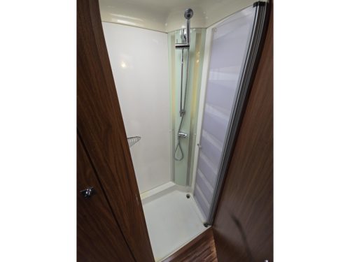 Hymer S 830 Z.G.O.H 2011, Roof air conditioning photo: 20