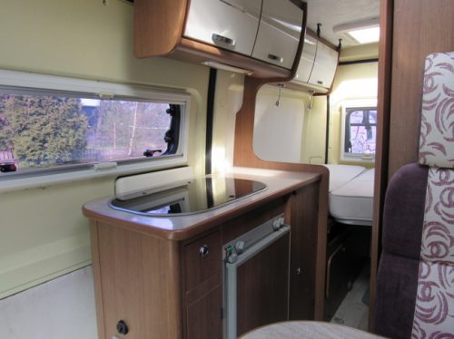 Challenger VANY 02 S Prestige Van conversion Fixed bed Year of manufacture12-2012 photo: 13