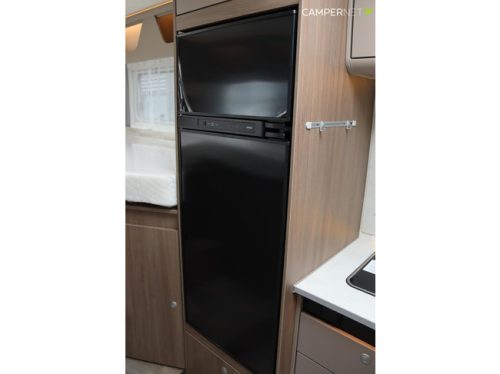 Carado T448 140hp Automatic | Pro + Package | Single beds | Awning | Large garage | Pop-up bed | New from stock available | Panoramic window photo: 14