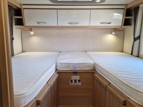 McLouis Sovereign 470 Face to face  photo: 10