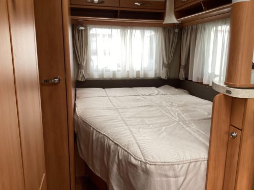 Eriba Nova Luxus Line 465 Mover/ toldo de casete foto: 6