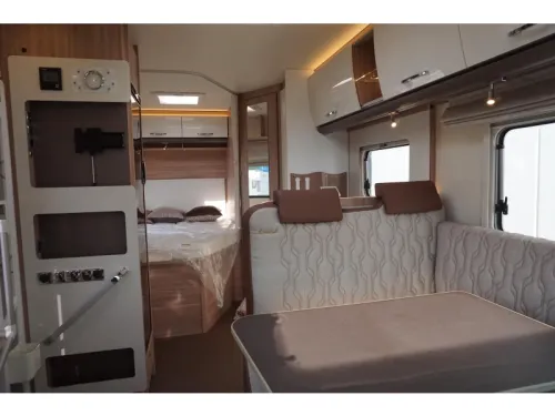 B&uuml;rstner Limited T 660 165PS | Navi | Aktionspreis Foto: 6