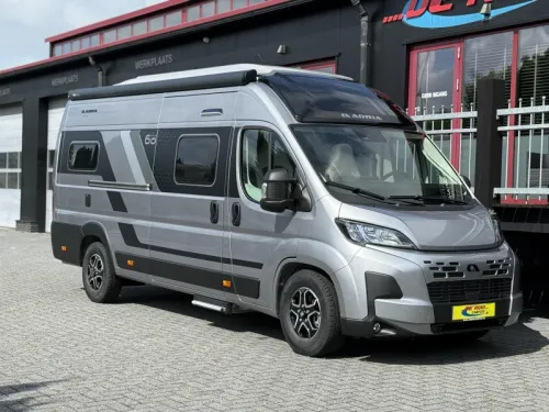 Adria Twin 640 SGX AUFSTELLDACH + HUBBETT Foto: 4