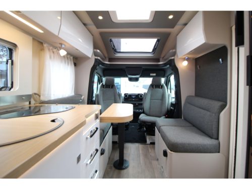 Hymer Tramp 685 S Face2Face - Single beds  photo: 17