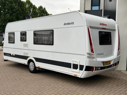 Dethleffs Nomad 520 RET L&auml;ngsbetten, Rangierhilfe, Klimaanlage Foto: 7