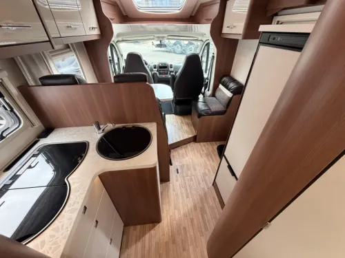 LMC Breezer Sportline 607 Fiat 150PK Anh&auml;ngerkupplung Foto: 12