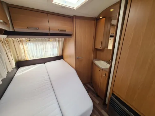 Knaus Sport 450 FU Inkl. Rangierhilfe Foto: 17