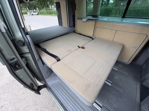 Volkswagen T5 California  photo: 13