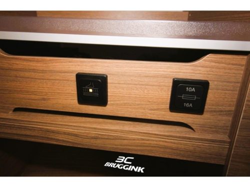 Knaus Sport E-Power Selection 500 EU CAMA INDIVIDUAL CALEFACCI&Oacute;N POR SUELO foto: 9