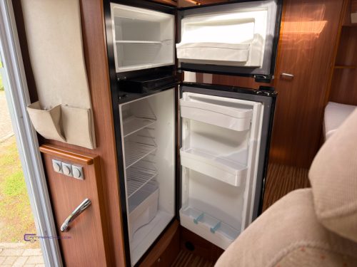 Adria Coral S 670 SLT low single beds photo: 5