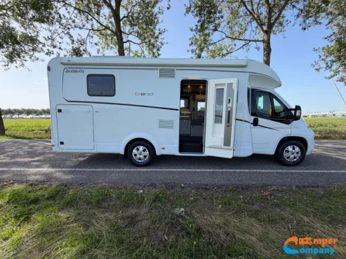 Dethleffs Trend T 7057 DBL Queensbed / Truma Combi E Foto: 5