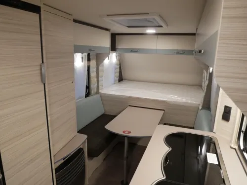 Dethleffs C'Joy 480 QLK mover and awning gift photo: 5