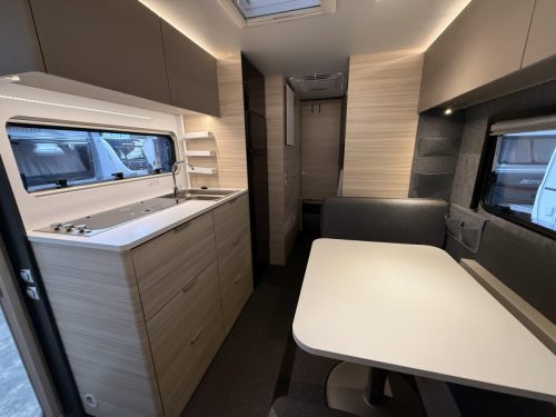Adria Altea 552 PK FULLY LOADED WITH OPTIONS photo: 10