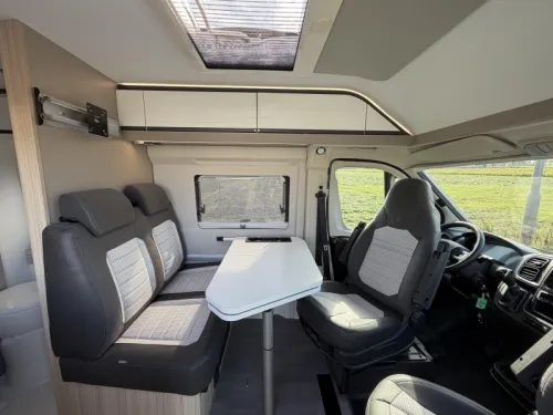Adria Twin Plus 640 SLB Lithium, Umrichter, Solar Foto: 1