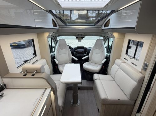 Adria Compact DL Supreme Automaat 180PK Enkele Bedden Zonnepaneel foto: 12