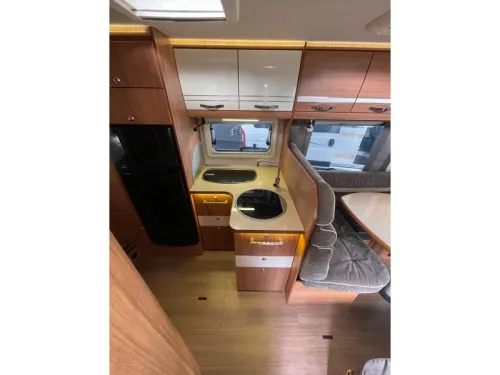 Eura Mobil Terrestra 710 HB Fixed Bed XXL Garage photo: 13