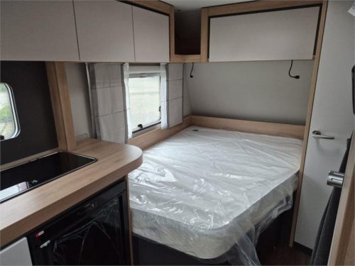 Knaus Sport Platinum 450 FU Foto: 7
