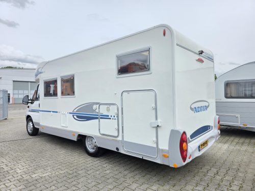 Adria Coral Select Single beds 2.8 AUTOMATIC photo: 4