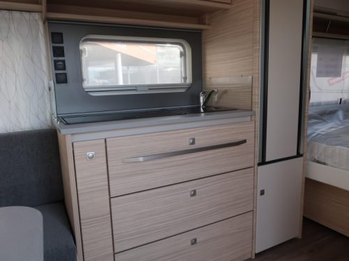 Fendt Bianco Selection 465 SFB FRENCH BED AND ROUND SEATING photo: 5