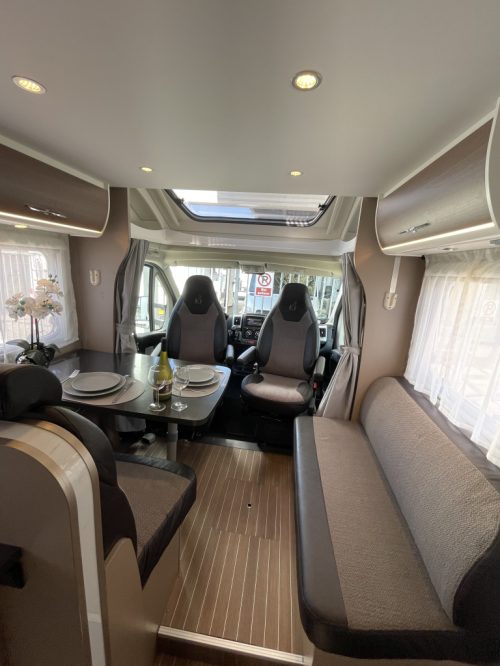 Hymer Etrusco T7300 SB EINZELBETTEN + HUBBETT FAHRRADTR&Auml;GER LIFT Foto: 18