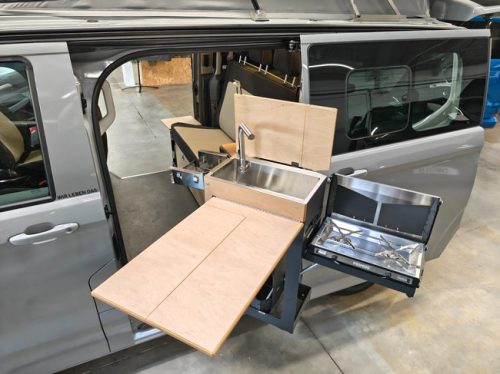SpaceCamper Classic+ Caravelle Life VW 2.5 eHYBRID 233HP photo: 14