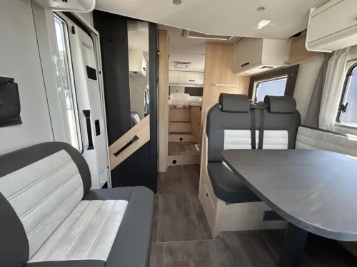 Sunlight T 68 Adventure Edition + Air conditioning & Pop-top roof photo: 1