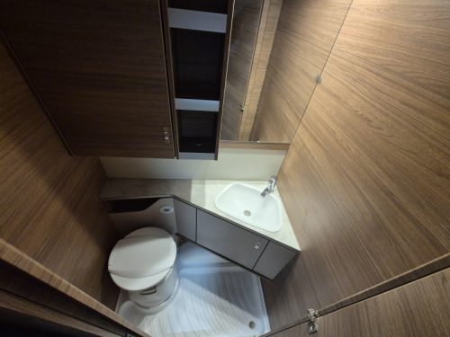 Knaus Sport 460 EU single beds! photo: 18