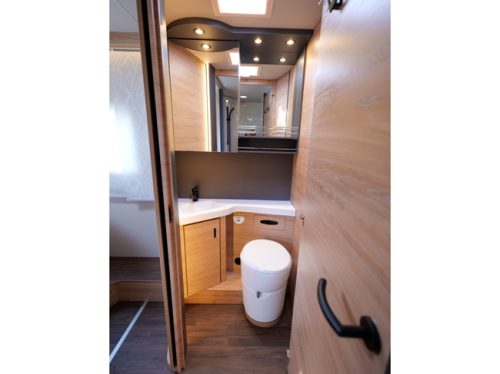 Knaus L!ve Wave Platinum 700 DX AUTOMATIC FACE 2 FACE 2027 photo: 18