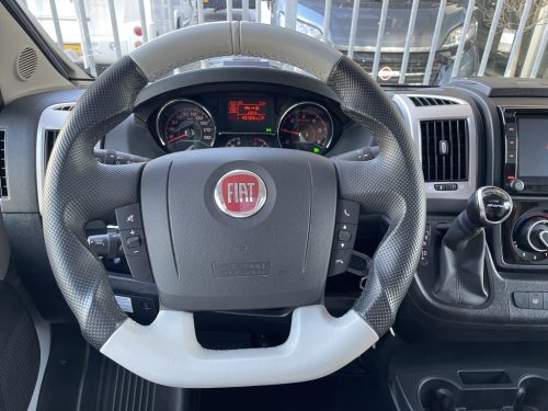 Knaus Sky Wave 60 Years SINGLE BEDS 9-SPEED AUTOMATIC photo: 12