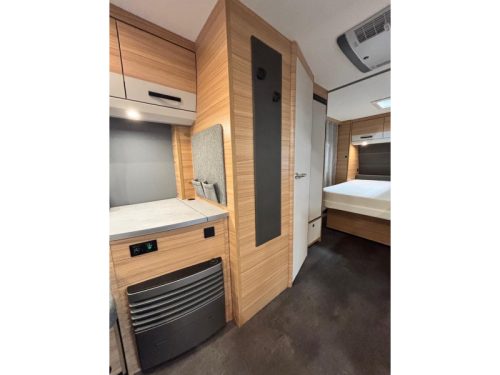 Dethleffs Summer Edition 530 DR 2027 air conditioning+floor heating photo: 13