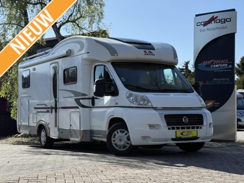 Adria Matrix 680 SP Spacious seating!