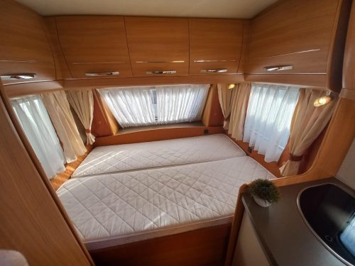 Hobby De Luxe 400 SF voortent-luifel-mover-etc  foto: 12