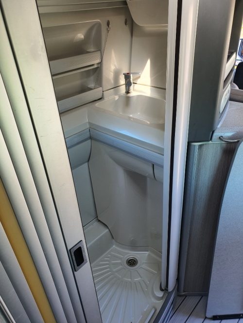 Mercedes James Cook WESTFALIA | Off-grid | 4-person photo: 12
