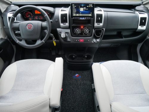 Carado T337, Automatic, Single beds, XXL Garage, 2x Air Conditioning photo: 3