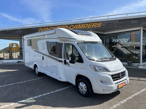 Hymer Carado SINGLE BEDS + POP-TOP ROOF photo: 0
