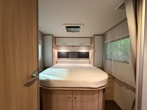 Sunlight T 69 L Queensbed - Hubdach  Foto: 12