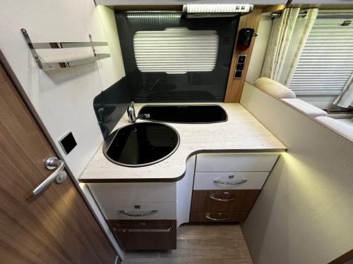 Pilote P 740 C Queensbed, Camper photo: 7