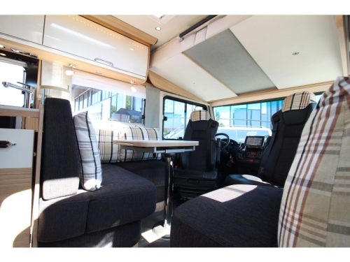 Niesmann+Bischoff Arto 77 E Single beds + Pop-top roof  photo: 22