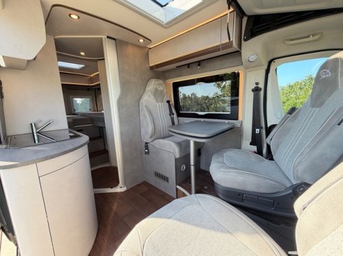 P&ouml;ssl Summit Shine 640 R Automatic 180HP Full Options! Adaptive Cruise Control/Towbar/Carplay/Awning/Multiroof/MAXI CH./(Globecar) photo: 1