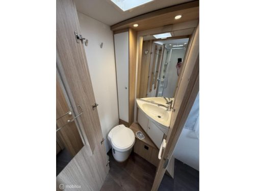 Sunlight T69 L Queensbed + Hubdach! EURO6! Foto: 13
