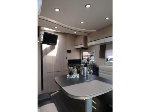 Chausson 757 SPECIAL EDITION | GEPFLEGTER ZUSTAND | 2X SOLARPANEL | 150PS | Luftfederung Foto: 5
