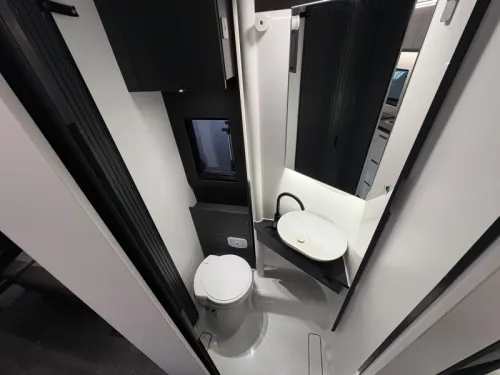 Adria Compact Max DL automatic / compact photo: 13