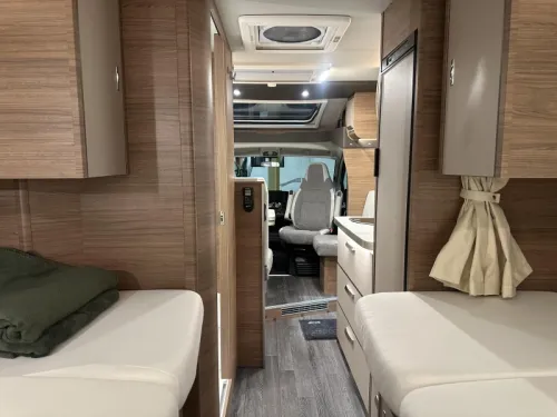 Knaus L!ve Ti 650 MEG automatic low length bed photo: 7