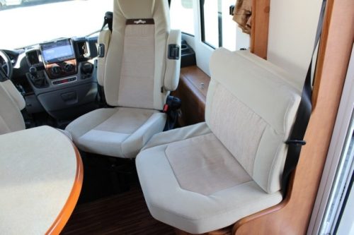 Carthago Chic C Line I 5.0 1. Besitzer Fiat 3.0 Liter 160 PS 4250 kg Chassis Einzelbetten 5 Sitzpl&auml;tze (122 Foto: 25