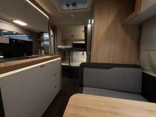 Knaus Sport Platinum 500 QDK Platinum+Boden+1800KG Foto: 11