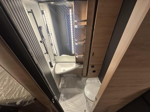 Knaus L!ve I 650 MEG IH44 photo: 22