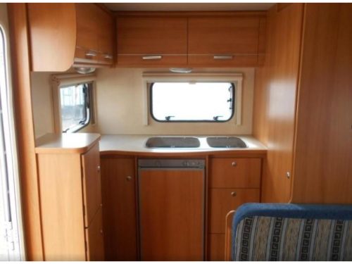 Caravelair Antares 465 Querbett / Markise. Foto: 8