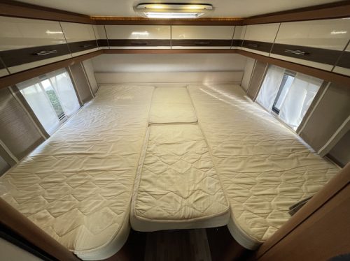 LMC Cruiser Sportline 662 G Edition 60 Jahr | Longitudinal bed | Roof air conditioning | 1st Owner | 2x Solar | Towbar | Inverter | Camera | TV | Navi | Clima | Air suspension | Head-up display | Stabilizer legs | Lane Assist photo: 21