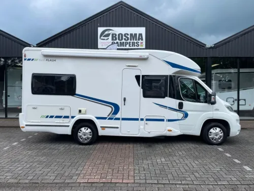 Chausson Flash 625 Drop-down bed 52000 km 2015 photo: 7